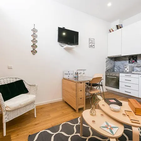 Cantinho Do - Metro 1 Minute Away Daire Porto