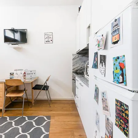 Cantinho Do - Metro 1 Minute Away * Porto