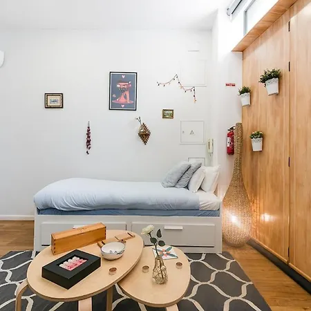 Cantinho Do - Metro 1 Minute Away شقة بورتو