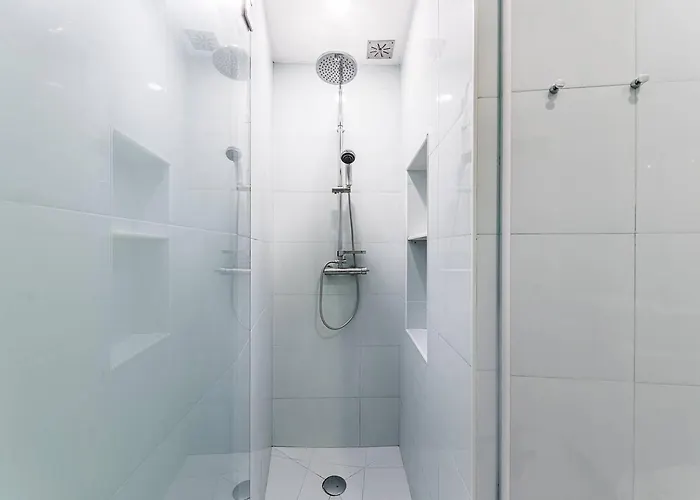 Apartment Cantinho Do - Metro 1 Minute Away