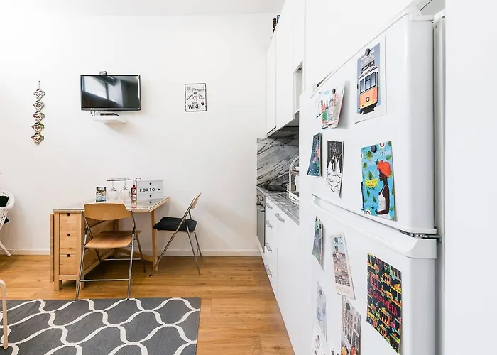 Cantinho Do - Metro 1 Minute Away * Oporto