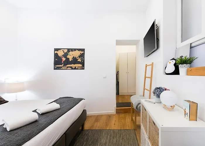 Cantinho Do - Metro 1 Minute Away Appartement *