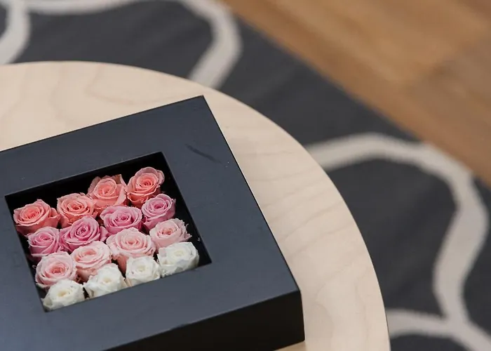 Cantinho Do - Metro 1 Minute Away *